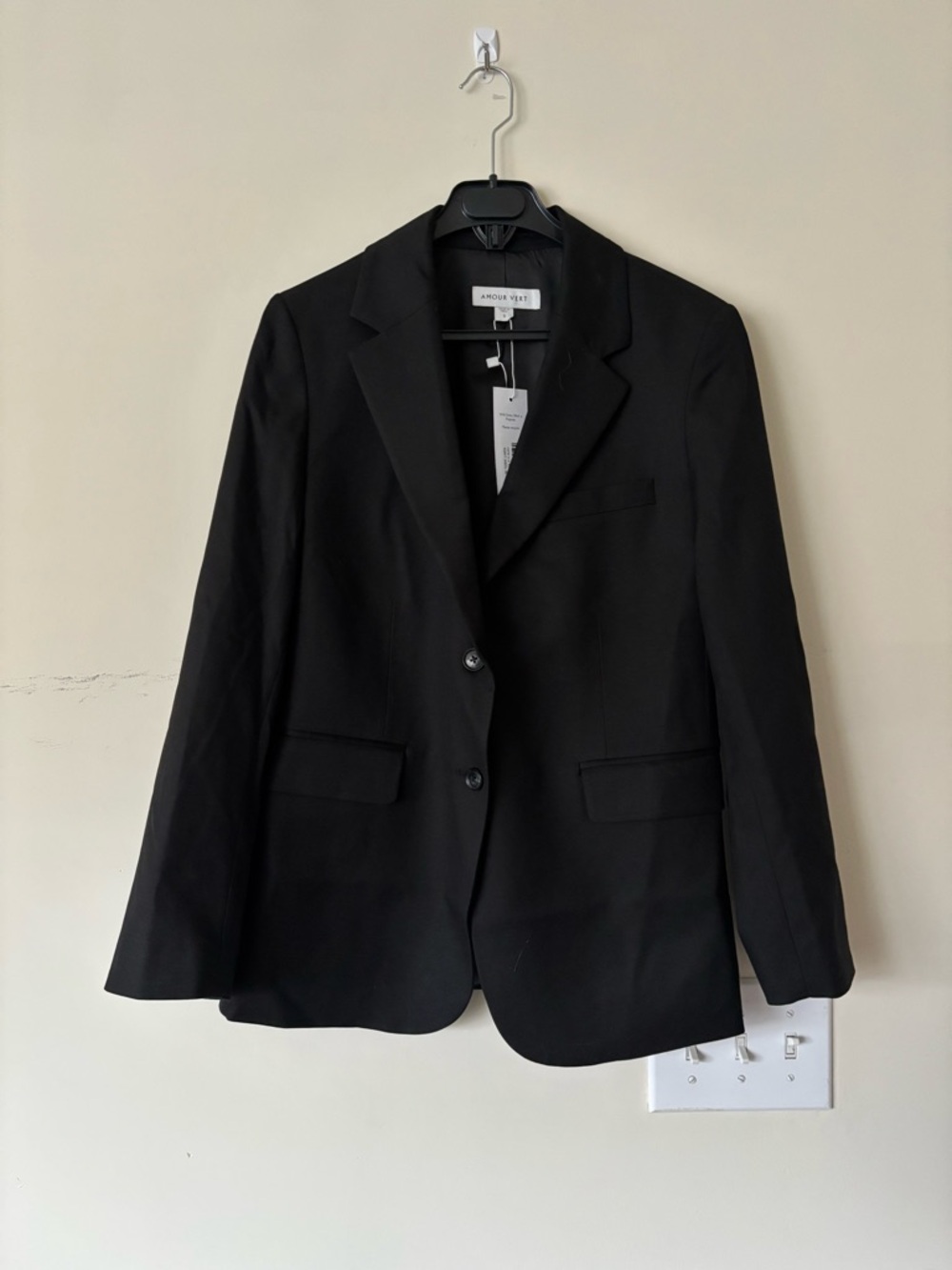 Amour Vert Slim Tobie Linen-Blend Blazer - Black